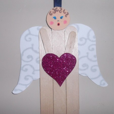 Manualidades con palos de madera y goma eva