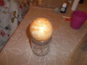 hacer bolas de navidad con niños