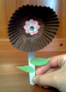 FLOR CON CAPSULA DE BOMBON