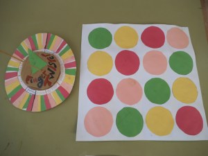 Manualidad Twister de dedos 2