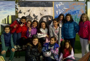 Dibujos de los niños 25 aniversario muro de berlin en Parque de Europa Torrejon de ardoz 1