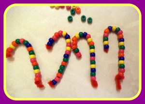 Manualidades de navidad para niños con limpia pipas