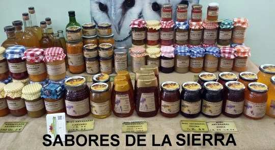 taller-de-conservas-en-el-caserio-del-henares-con-sabores-de-la-tierra-4